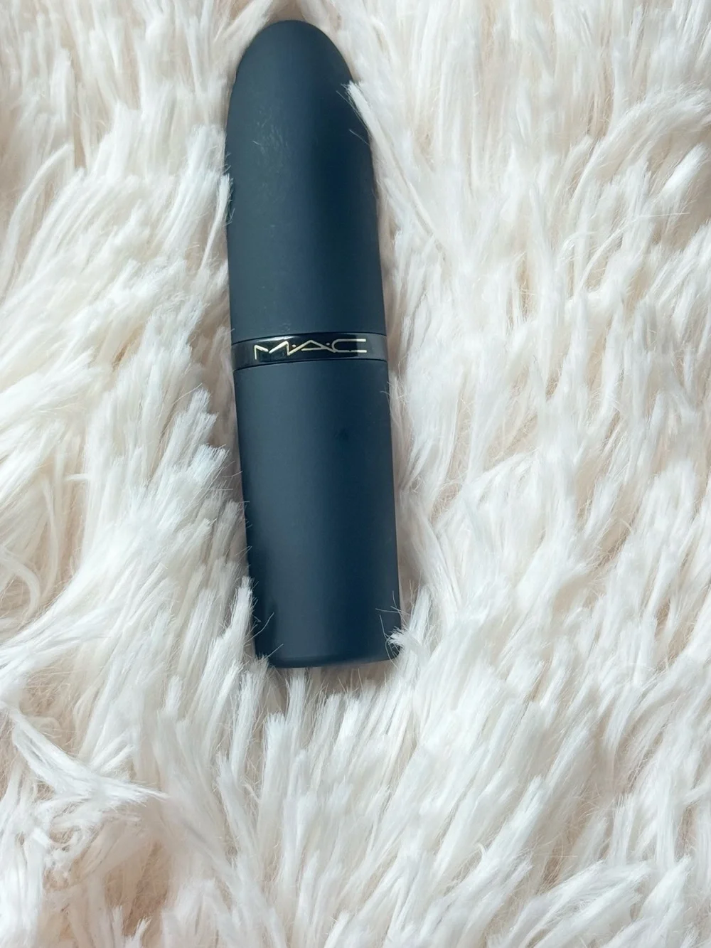 MAC Cosmetics Powder Kiss Hazy Matte Lipstick - Nude Peach